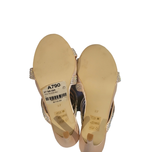 Le Chateau WB High Heel Strappy Sparkly Crystal Nude Satin Sandals size 7 37 - Picture 2 of 7
